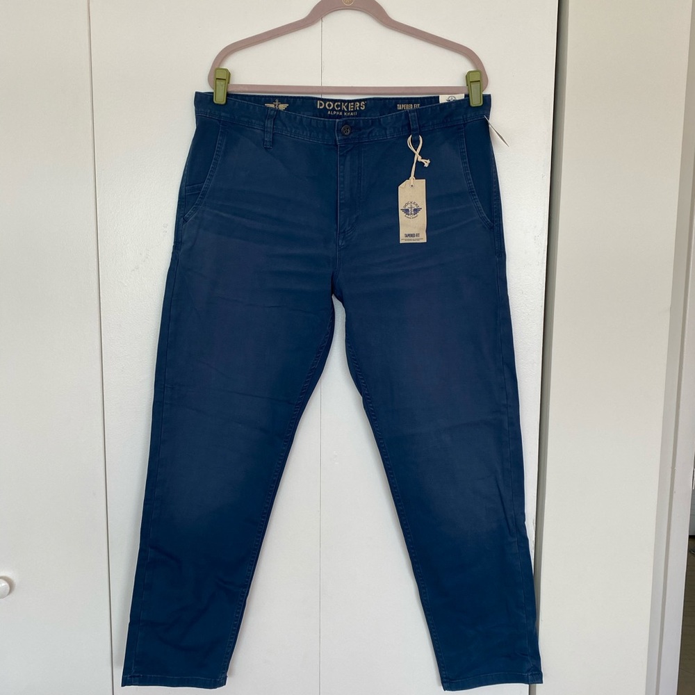 Dockers Alpha Khaki tapered fit navy blue jean